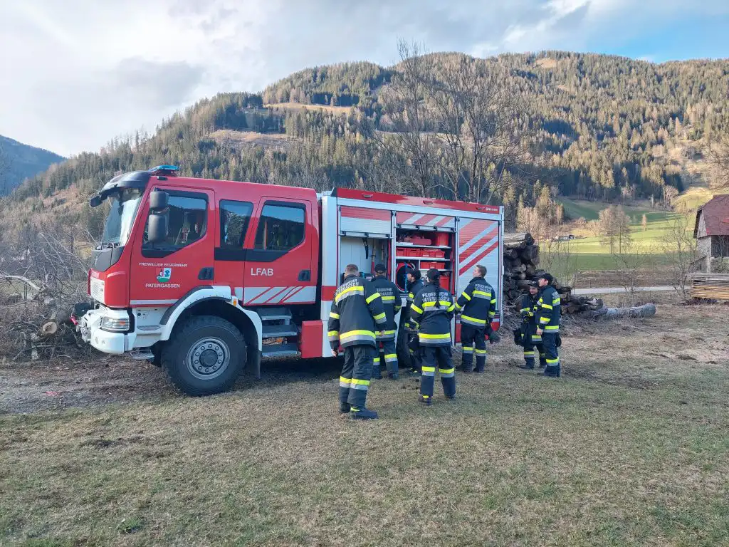 Gruppenübung mit Greifzug und Freilandverankerung