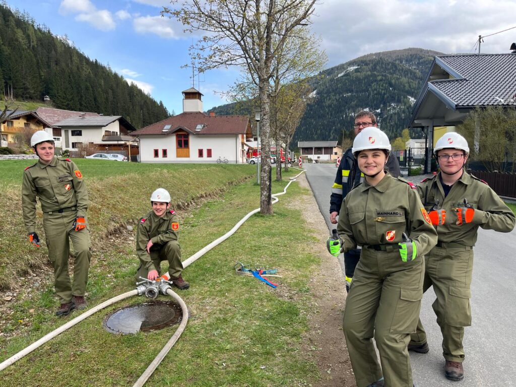 Erste Übung der Feuerwehrjugend Patergassen nach der Winterpause